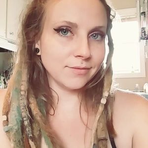 Meet your Posher, Candice